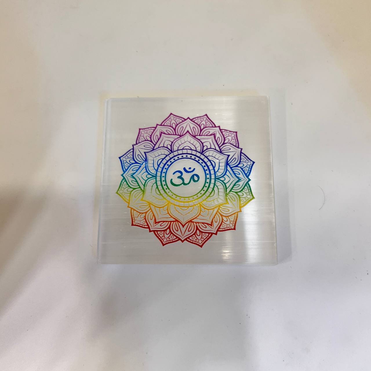 OM SELENITE CHARGING PLATE
