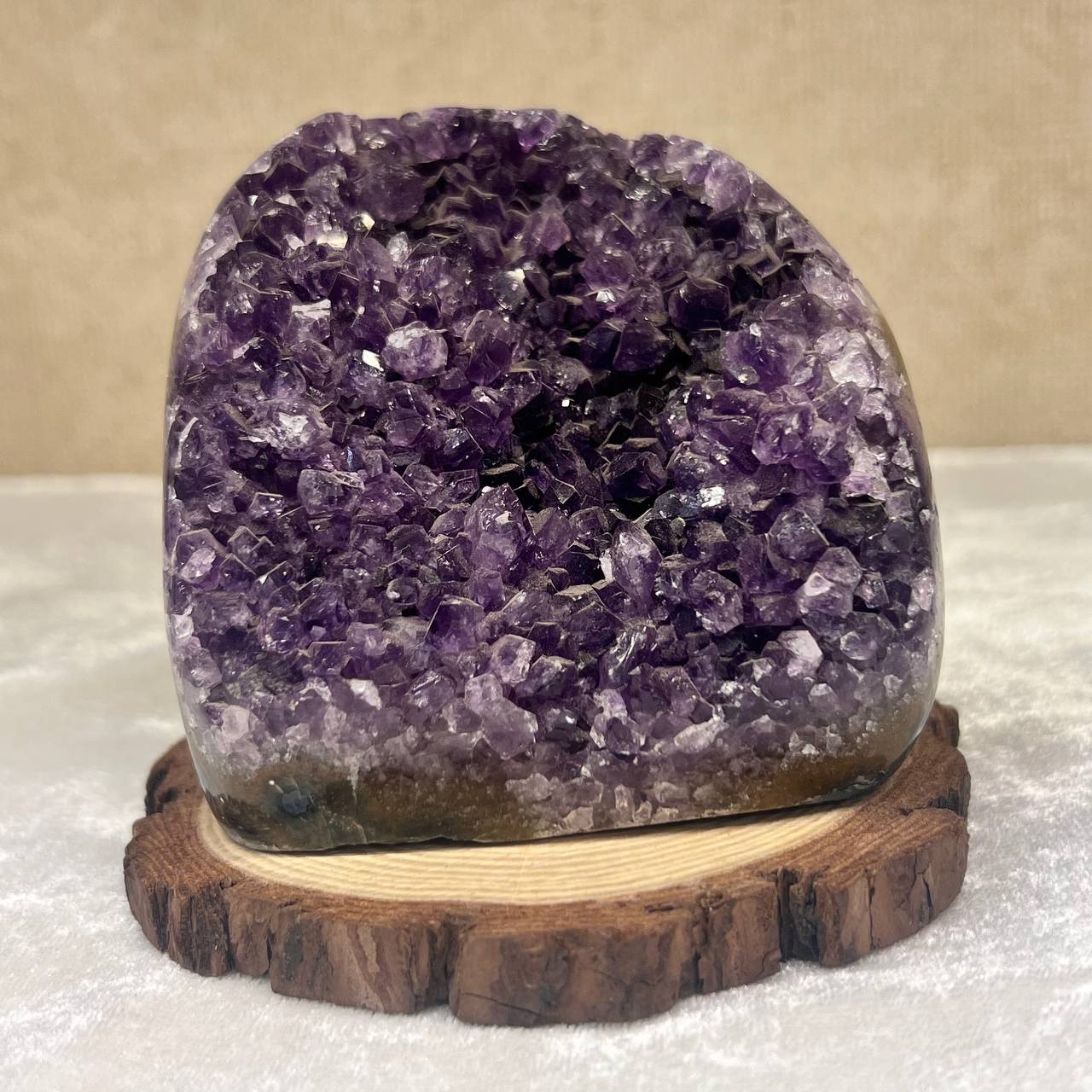 AMETHYST GEODES (PROTECTION & POSTIVITY)