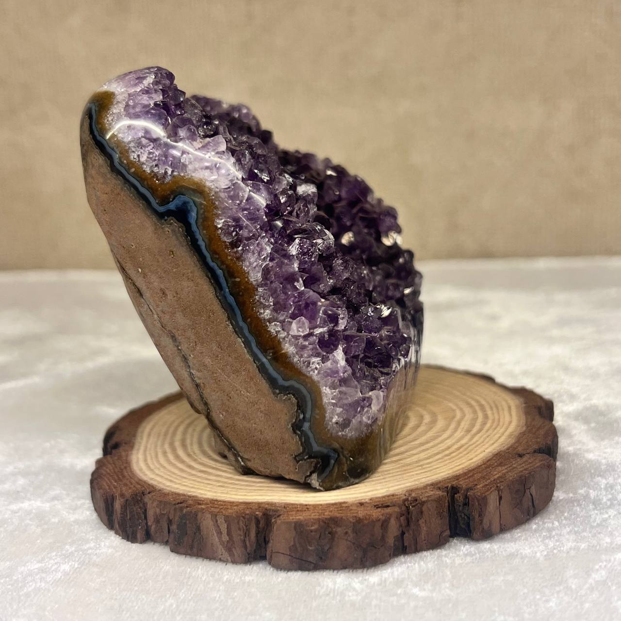 AMETHYST GEODES (PROTECTION & POSTIVITY)