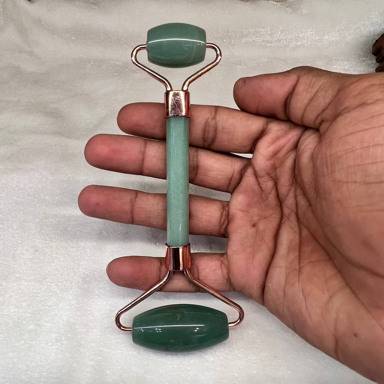 GREEN JADE CRYSTAL FACE ROLLER (GLOW SKIN AND RELAXATION)