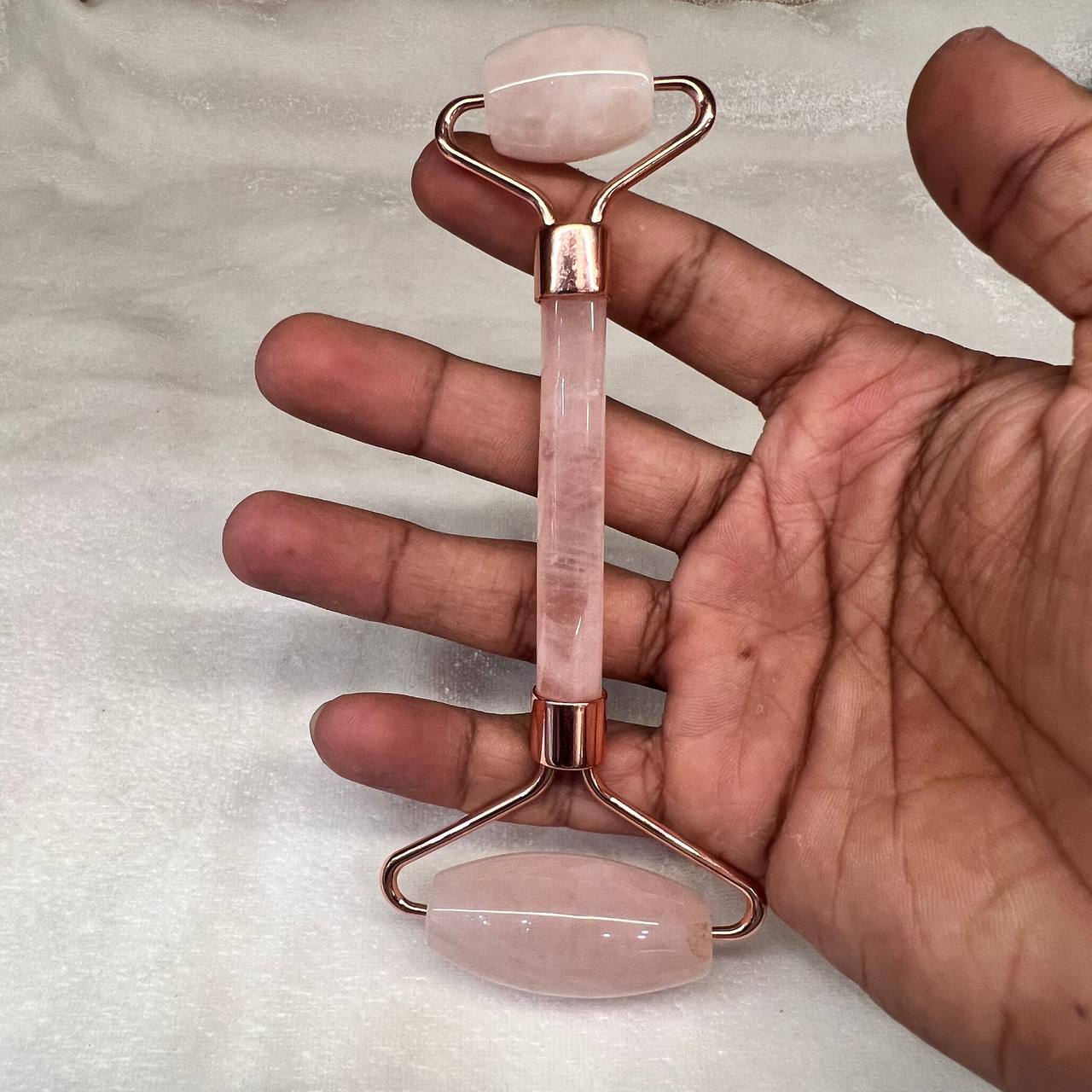 ROSE QUARTZ CRYSTAL FACE ROLLER (GLOW SKIN AND PURIFICATION)
