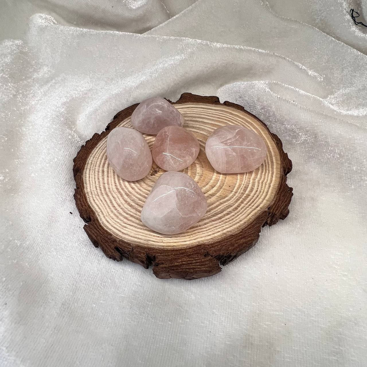 ROSE QUARTZ TUMBLE (LOVE AND RELATIONSHIP)