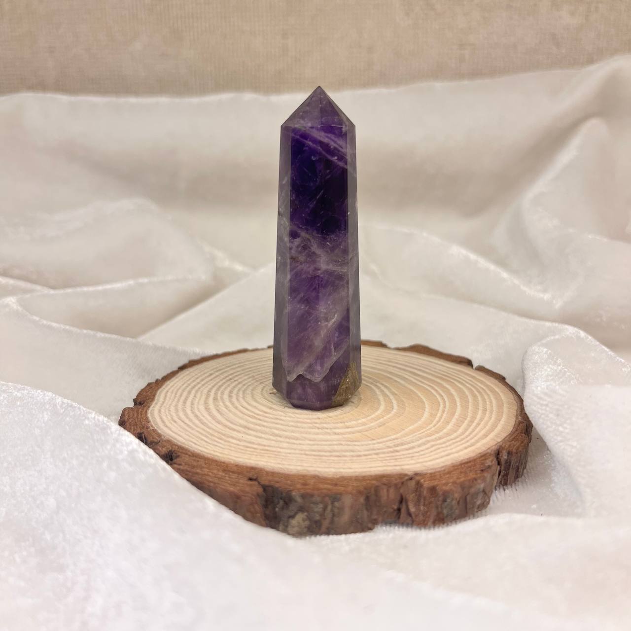 AMETHYST CRYSTAL TOWER (CALMING SOOTHING)
