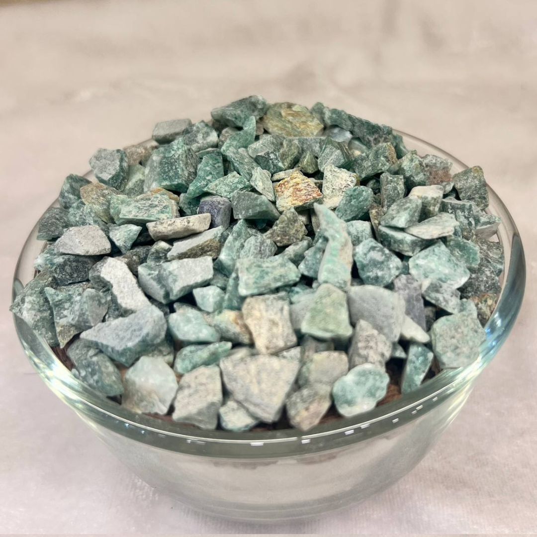 GREEN AVENTURINE CRYSTAL CHIPS (BOOSTS CREATIVITY AND MOTIVATION)