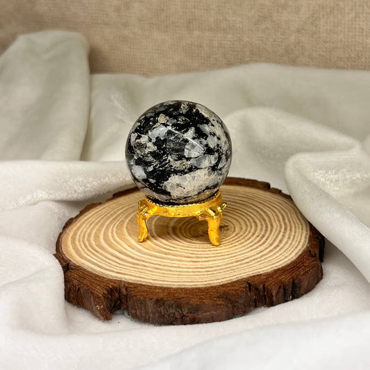 MOON STONE CRYSTAL BALL (CONFIDENCE AND SELF MOTIVATION)