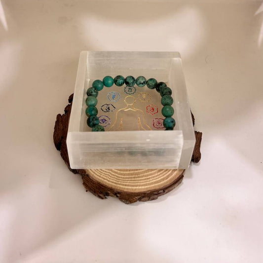 SELENITE SEVEN CHAKRA BOX (CRYSTAL CHARGING)